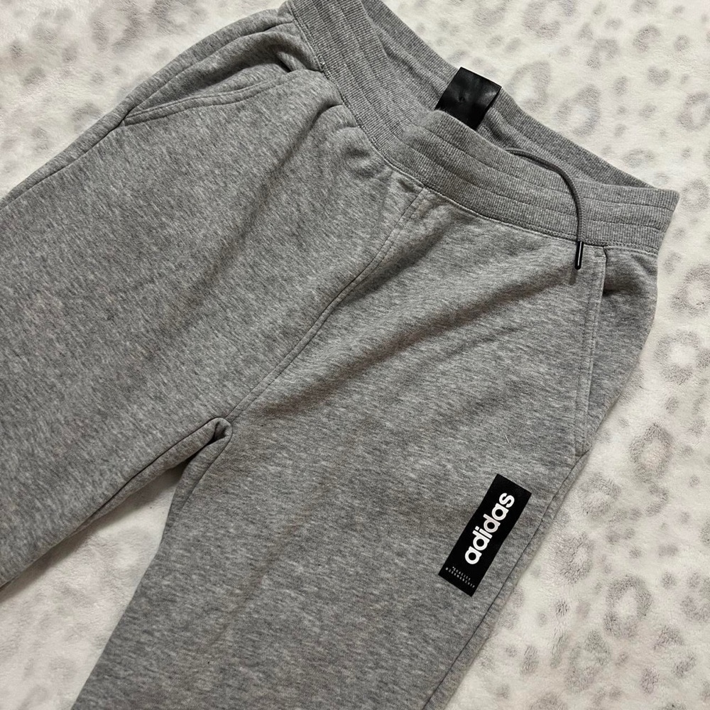 gray womens adidas sweatpants / joggers- size small